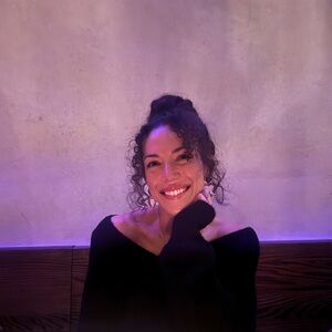 Meet your Posher, Corina